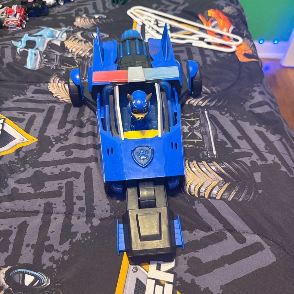 Paw Patrol Mighty Chase and Sea Patroller with Action Figure